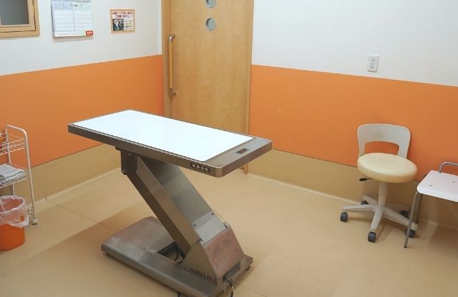 診察室 2